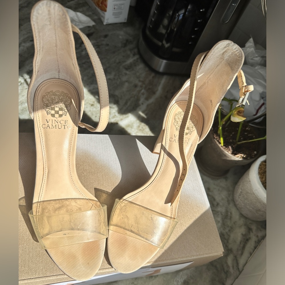 Vince Camuto Corlina Heel - Size 8.5